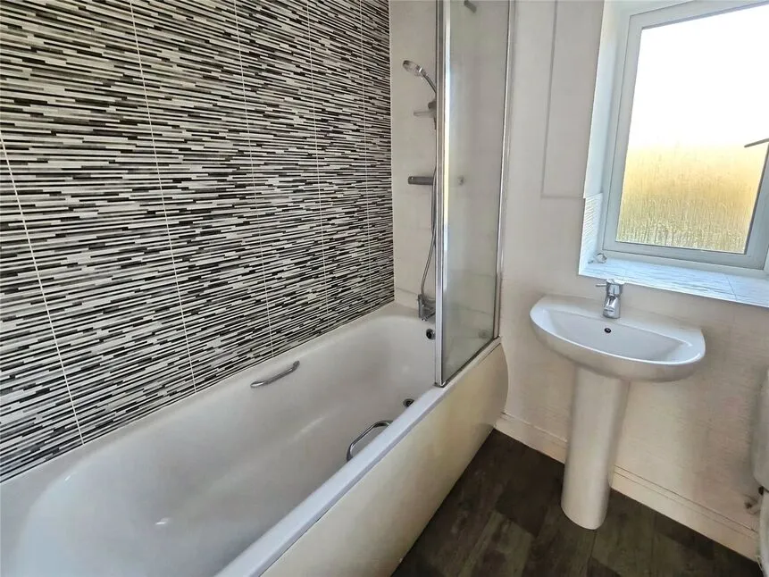 Robinsons Avenue, Pool, TR15, photo 7