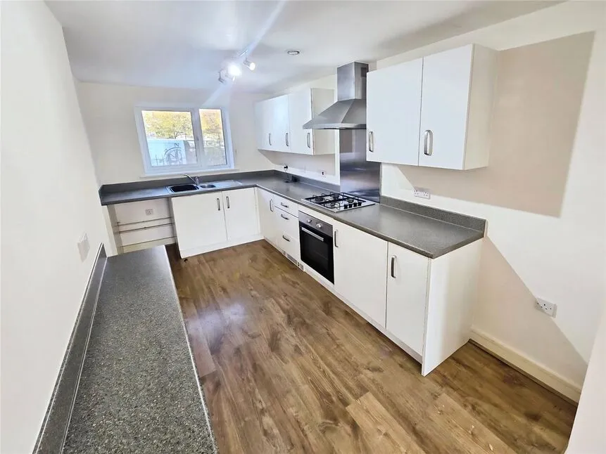 Robinsons Avenue, Pool, TR15, photo 2