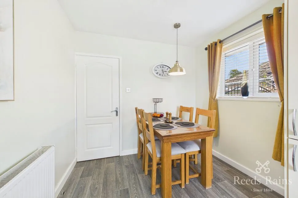 Hall Park Avenue, Crofton, West Yorkshire, WF4, photo 8