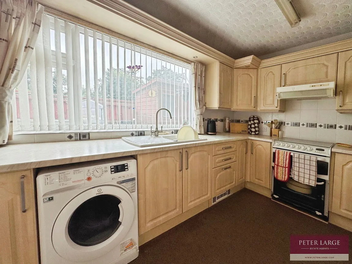 Clwyd Gardens, Kinmel Bay, Conwy, LL18 5NB, photo 9