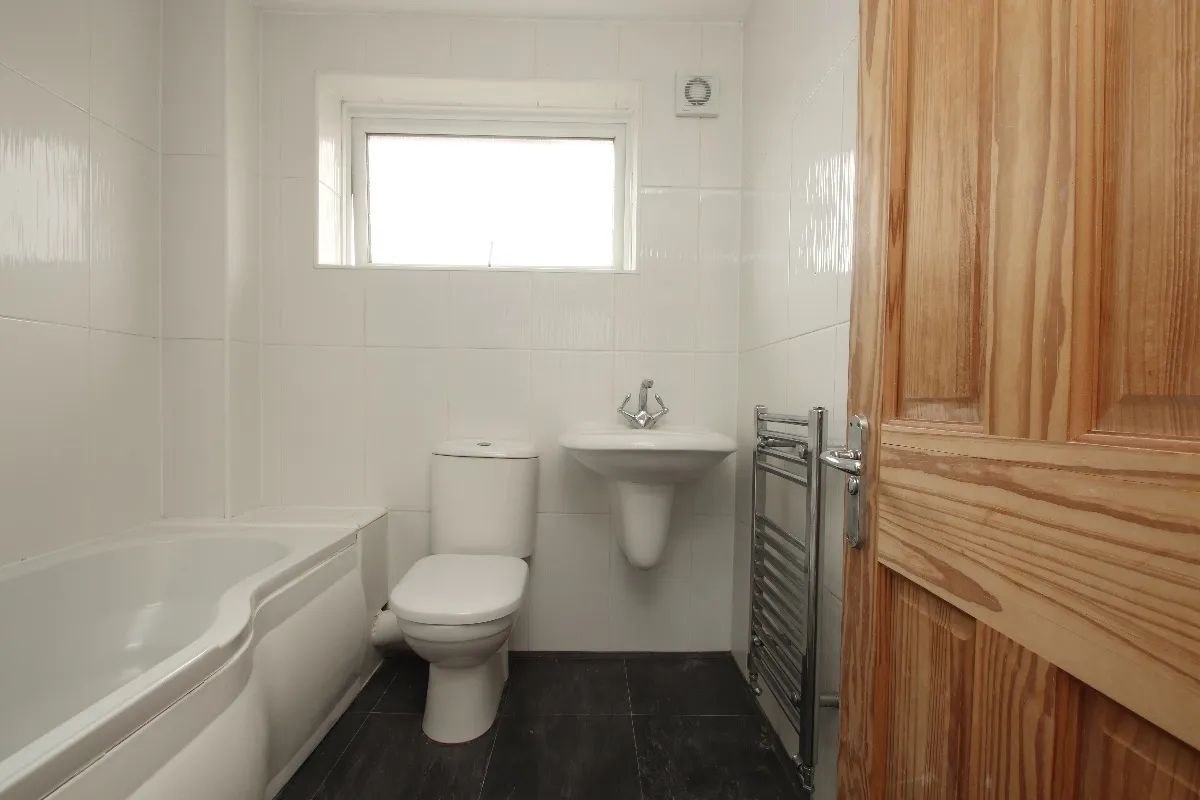 Sussex Gardens, Westgate-on-Sea, Kent, CT8 8AG, photo 11