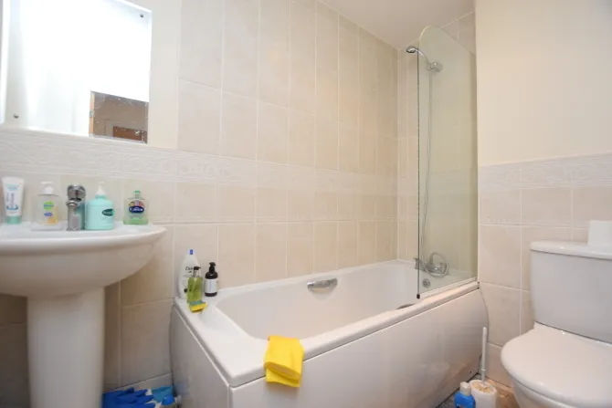 Royal Plaza, 1 Eldon Street, Sheffield, S1 4GB, photo 10