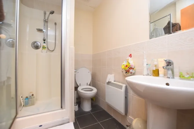 Royal Plaza, 1 Eldon Street, Sheffield, S1 4GB, photo 7
