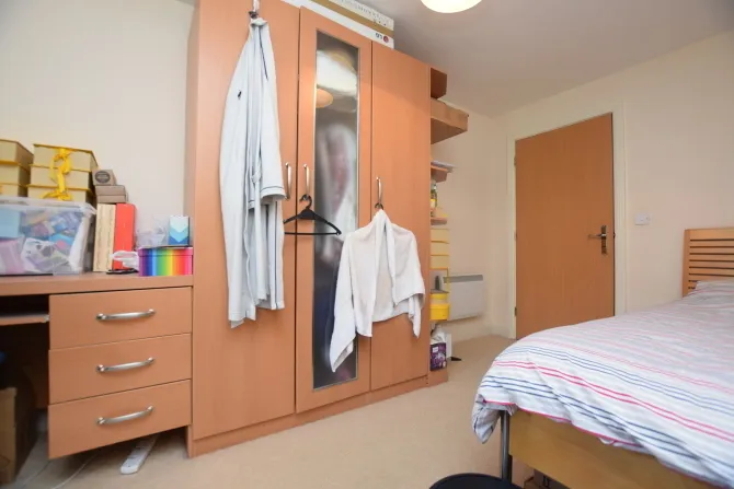 Royal Plaza, 1 Eldon Street, Sheffield, S1 4GB, photo 9