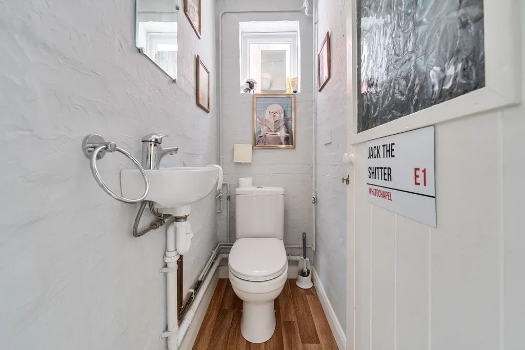 Pinewood Drive, Bletchley, Milton Keynes, Buckinghamshire, MK2 2HT, photo 6