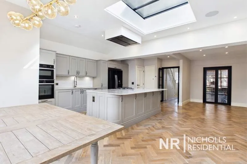 Belfield Road, West Ewell, KT19, photo 7