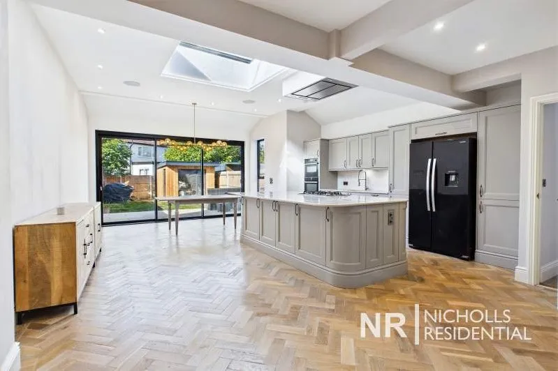 Belfield Road, West Ewell, KT19, photo 5
