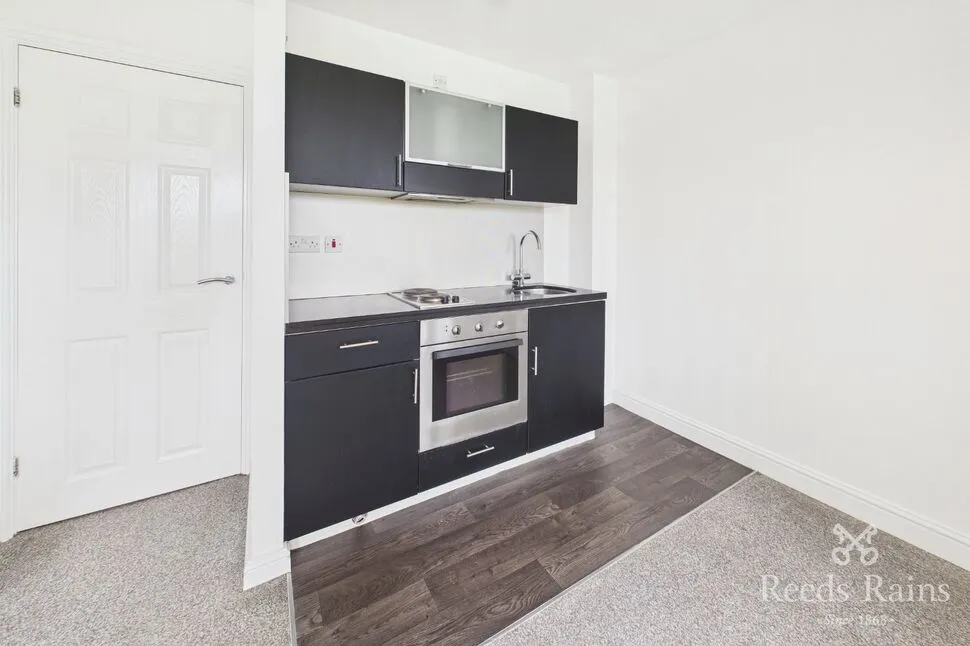 Cumberland Close, Halifax, West Yorkshire, HX2, photo 3