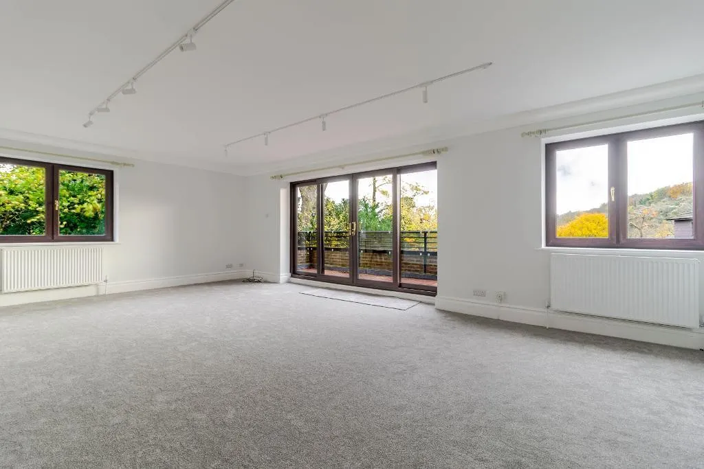 Lynn Court, Caterham, photo 12