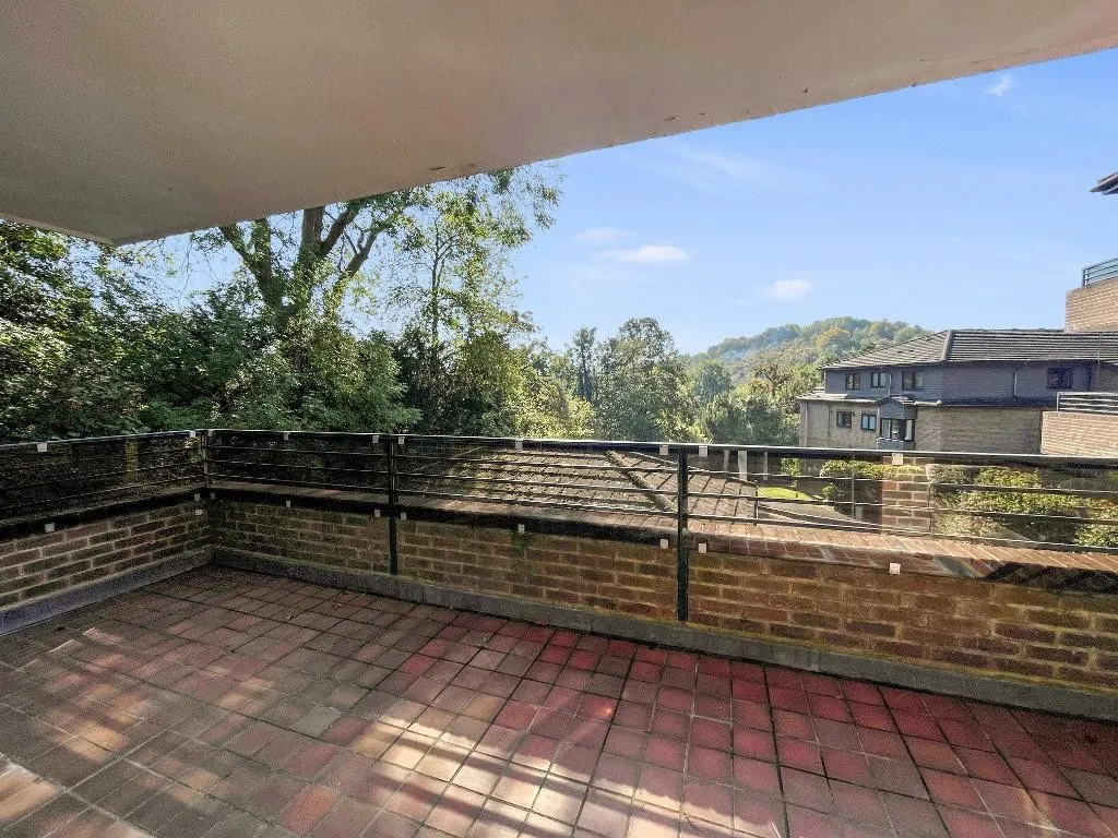 Lynn Court, Caterham, photo 10