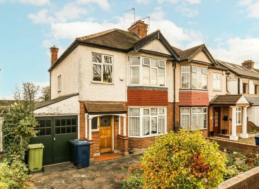 3 bed house for sale — Melbury Avenue, Southall, UB2