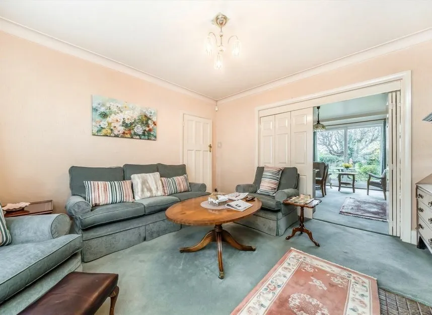 Melbury Avenue, Southall, UB2, photo 2