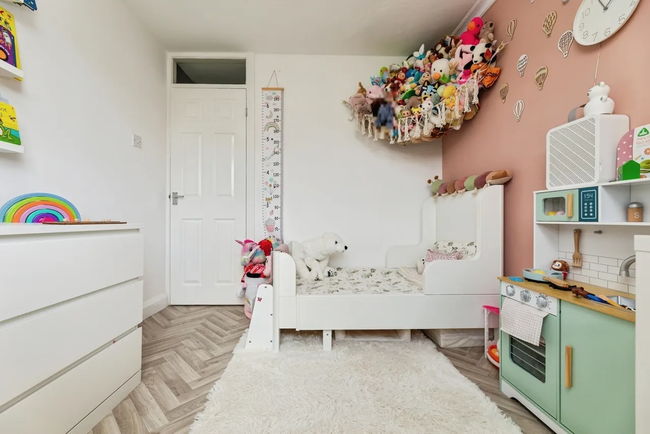 Farm View Road, ROTHERHAM, South Yorkshire, S61, photo 14
