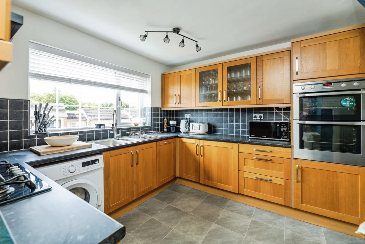 Farm View Road, ROTHERHAM, South Yorkshire, S61, photo 7