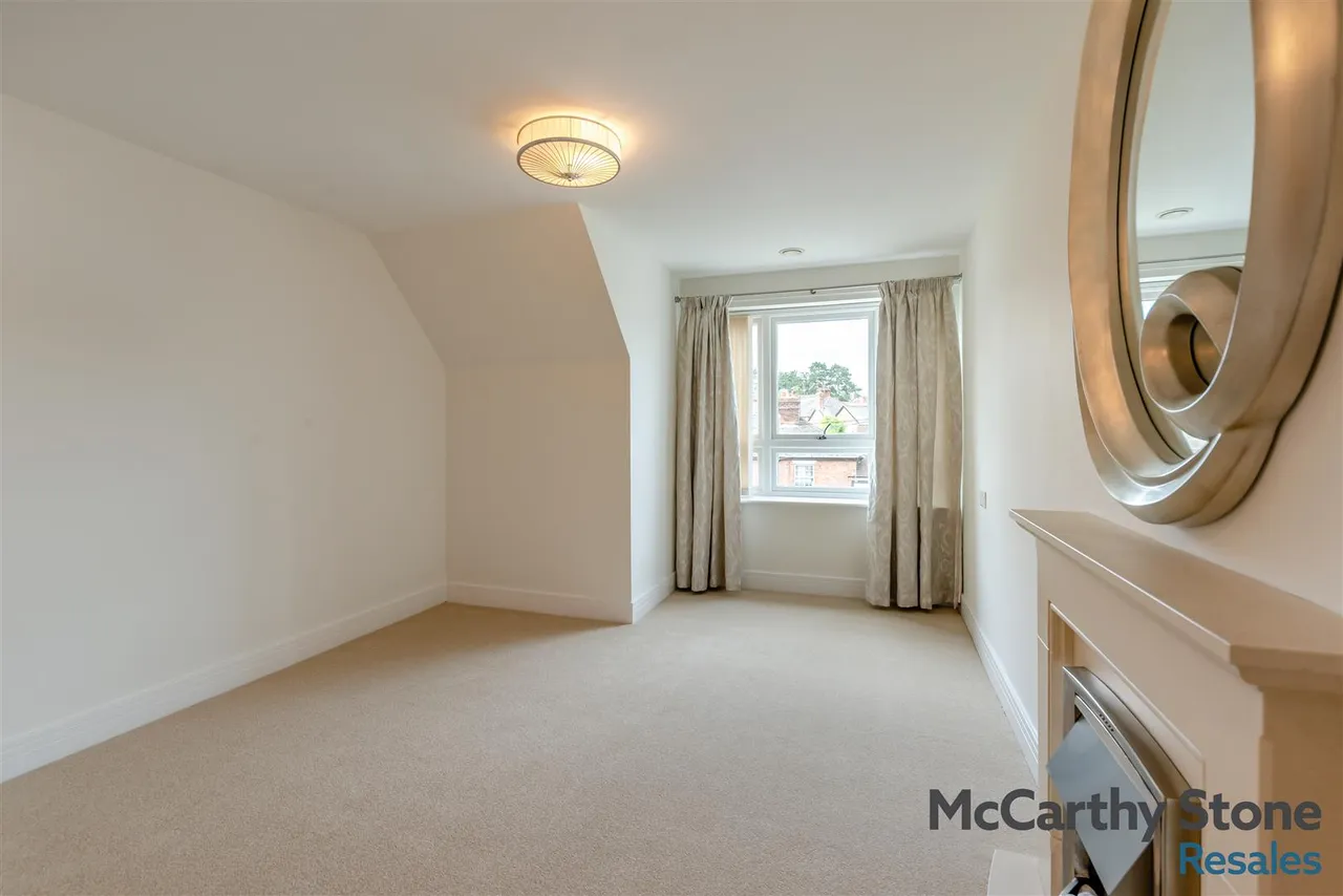 Hanbury Road, Droitwich, WR9, photo 8