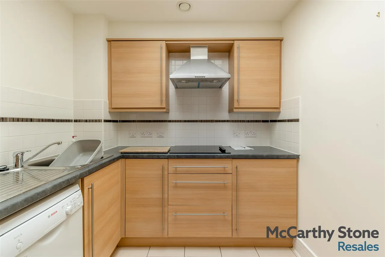 Hanbury Road, Droitwich, WR9, photo 5