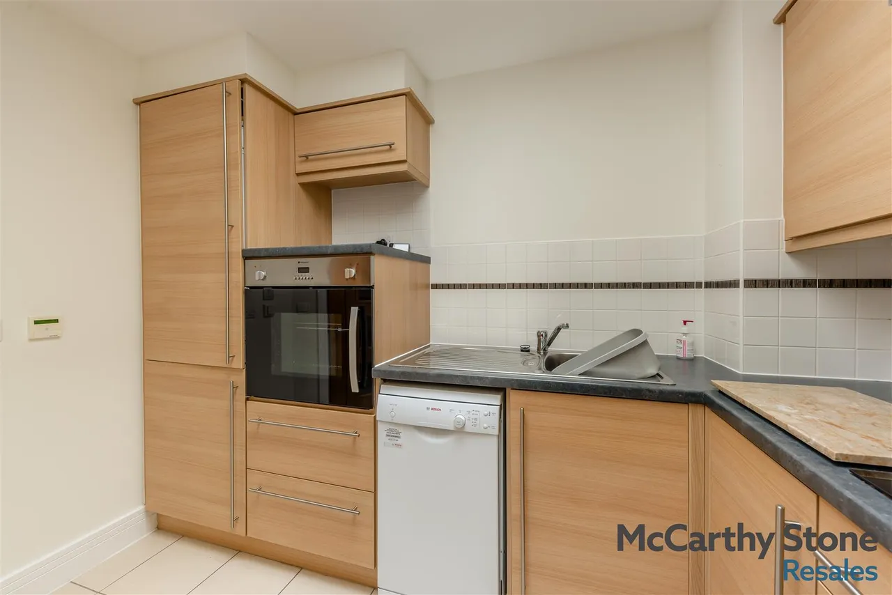 Hanbury Road, Droitwich, WR9, photo 4
