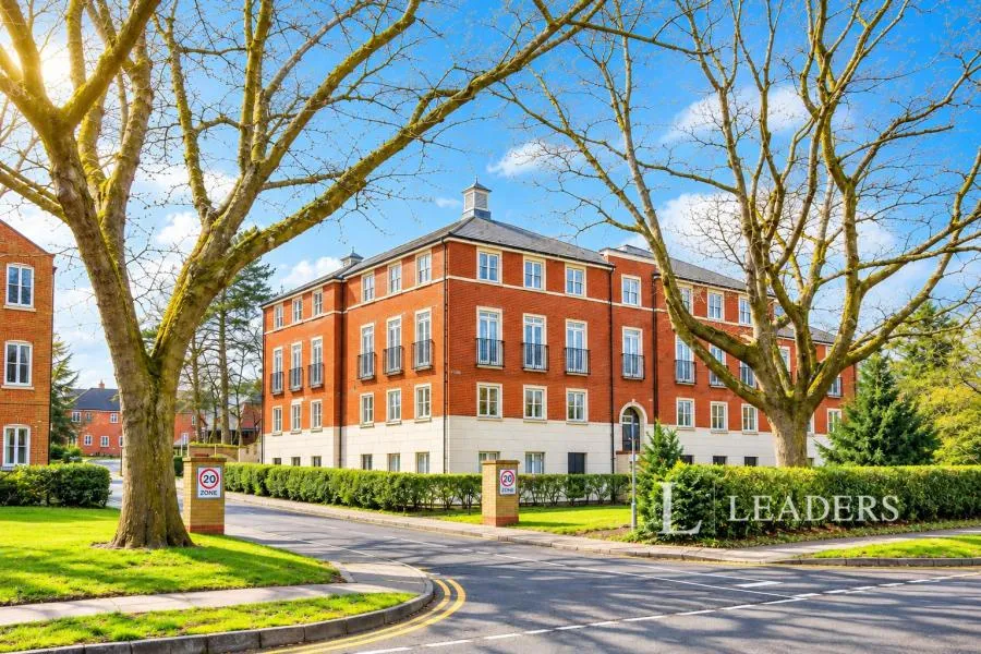 2 bed flat for sale, Circular Road South, Colchester, CO2