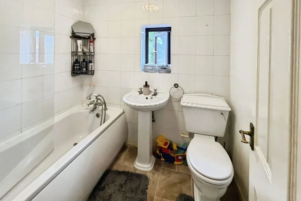 Wrangle Farm Green, Clevedon, North Somerset, BS21, photo 7