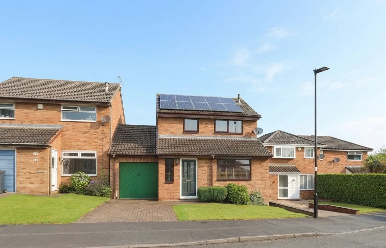 3 bed house for sale, Redfern Grove, Waterthorpe, S20