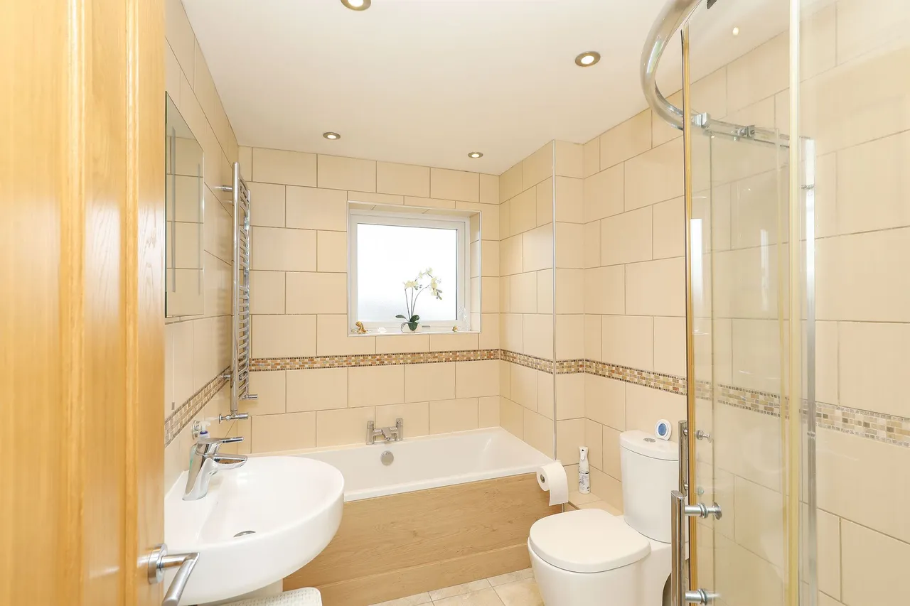 Redfern Grove, Waterthorpe, S20, photo 15