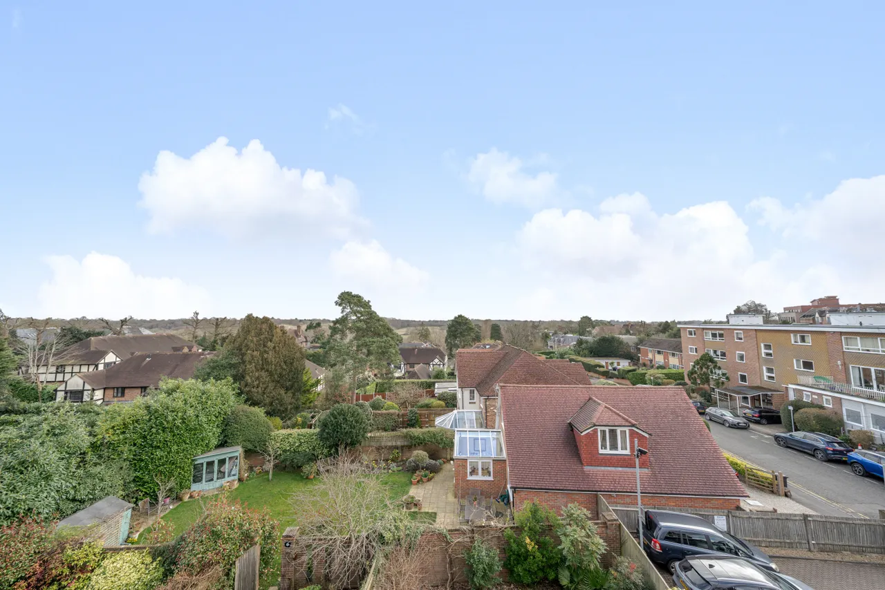 Gerrards Cross, Buckinghamshire, photo 13