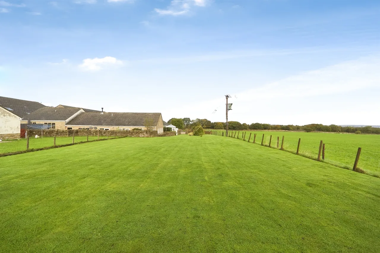 Halifax Road, Cullingworth, BD13, photo 18