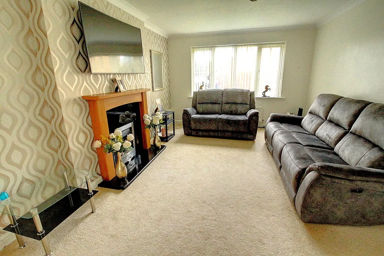 Skelwith Rise, Nuneaton, CV11, photo 2