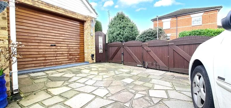 Kenneth Road, Benfleet, Essex, SS7 3AA, photo 37
