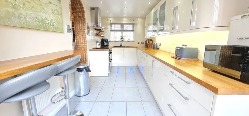 Kenneth Road, Benfleet, Essex, SS7 3AA, photo 8