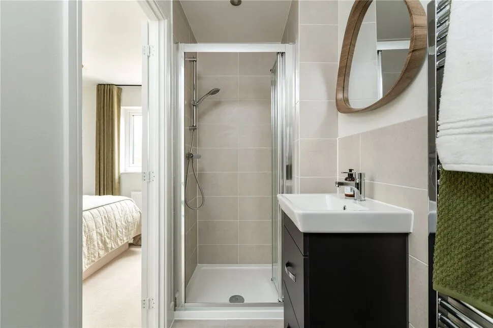 Minterne Avenue, Borden, ME10, photo 8