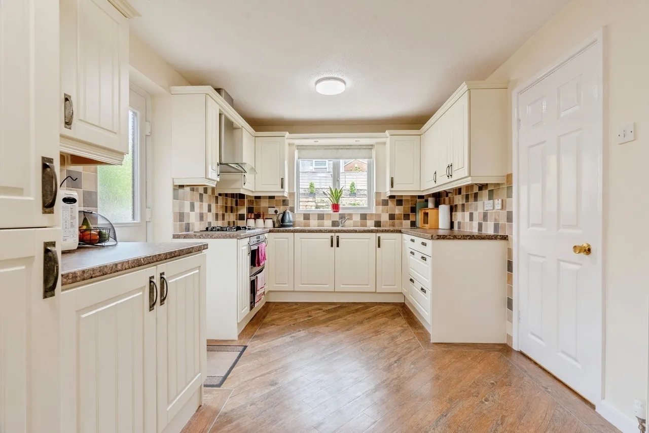 Lingmoor Drive, Burnley, Lancashire, BB12, photo 3