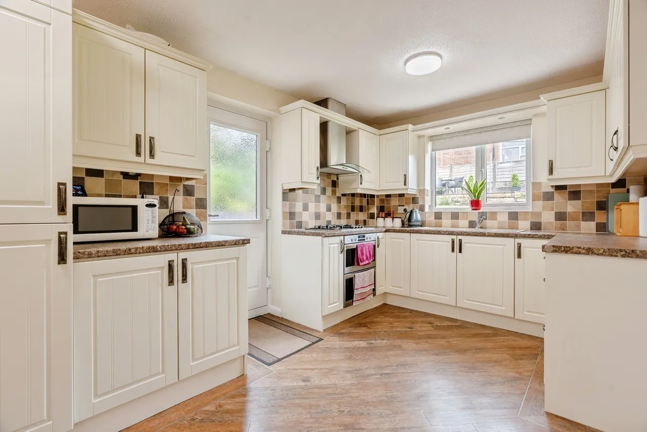 Lingmoor Drive, Burnley, Lancashire, BB12, photo 4