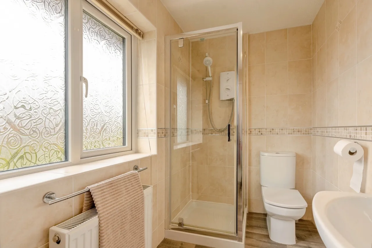 Lingmoor Drive, Burnley, Lancashire, BB12, photo 11