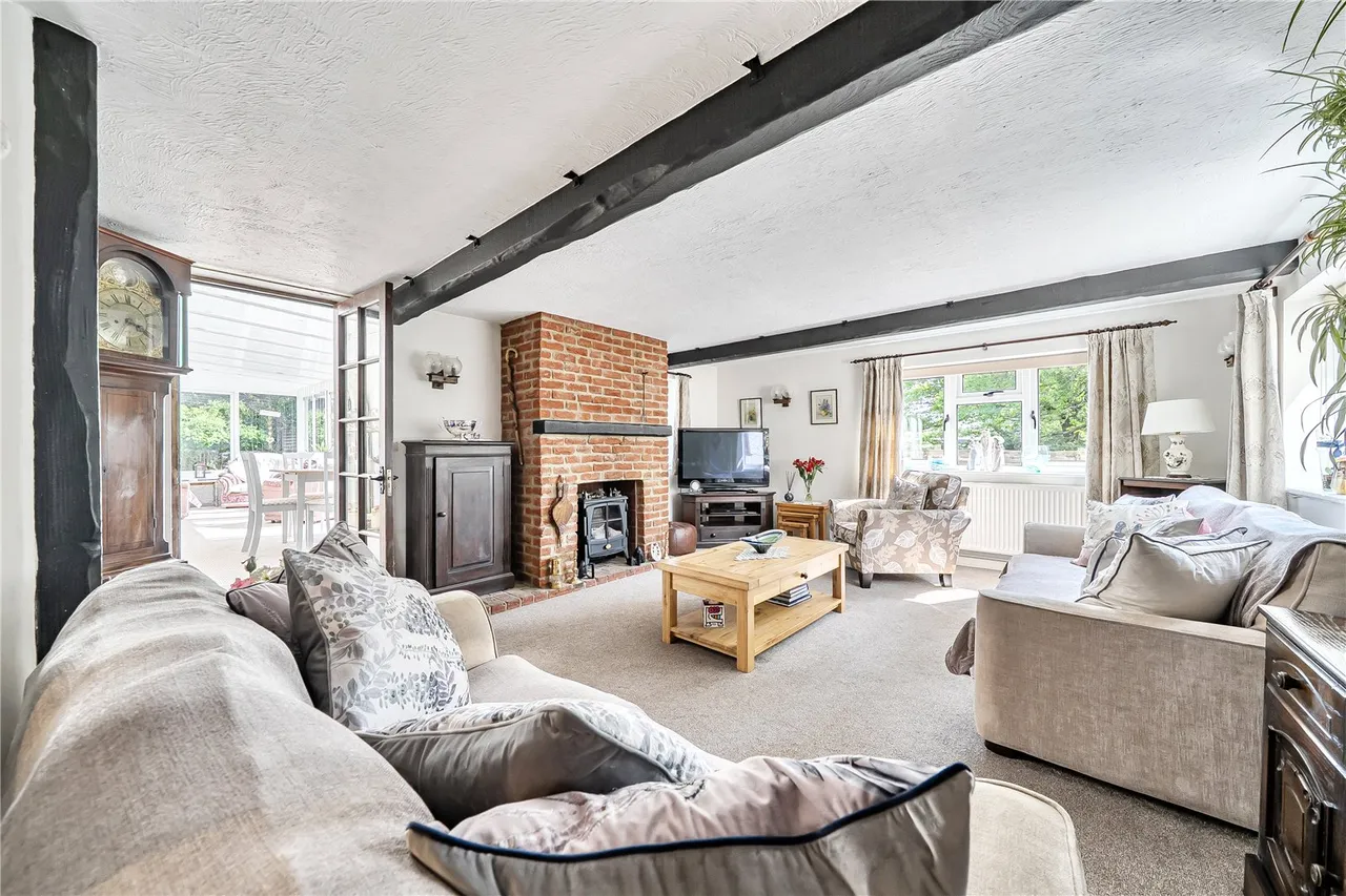 Ringwood Road, Three Legged Cross, Wimborne, Dorset, BH21 6QY, photo 6