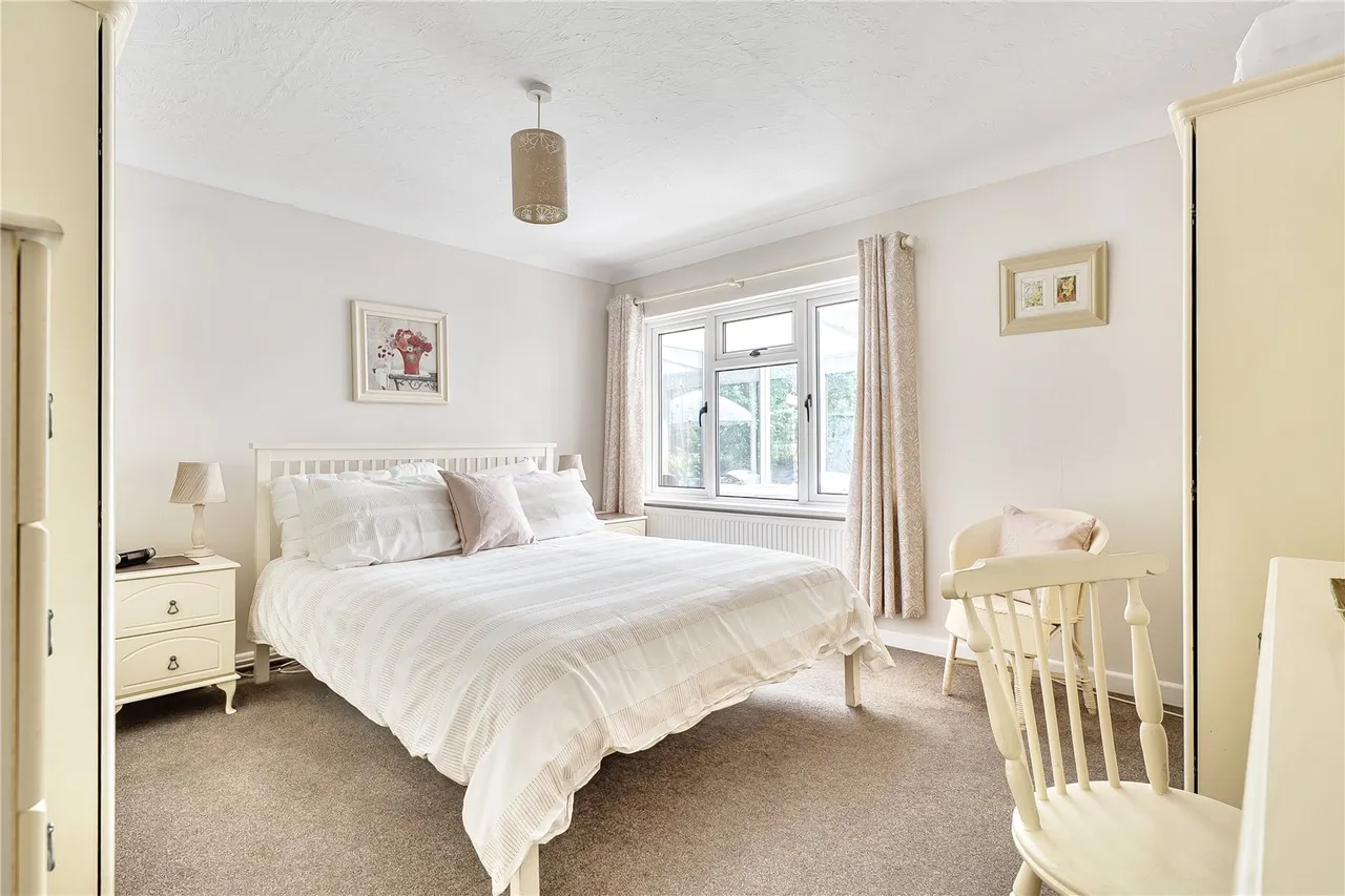 Ringwood Road, Three Legged Cross, Wimborne, Dorset, BH21 6QY, photo 9