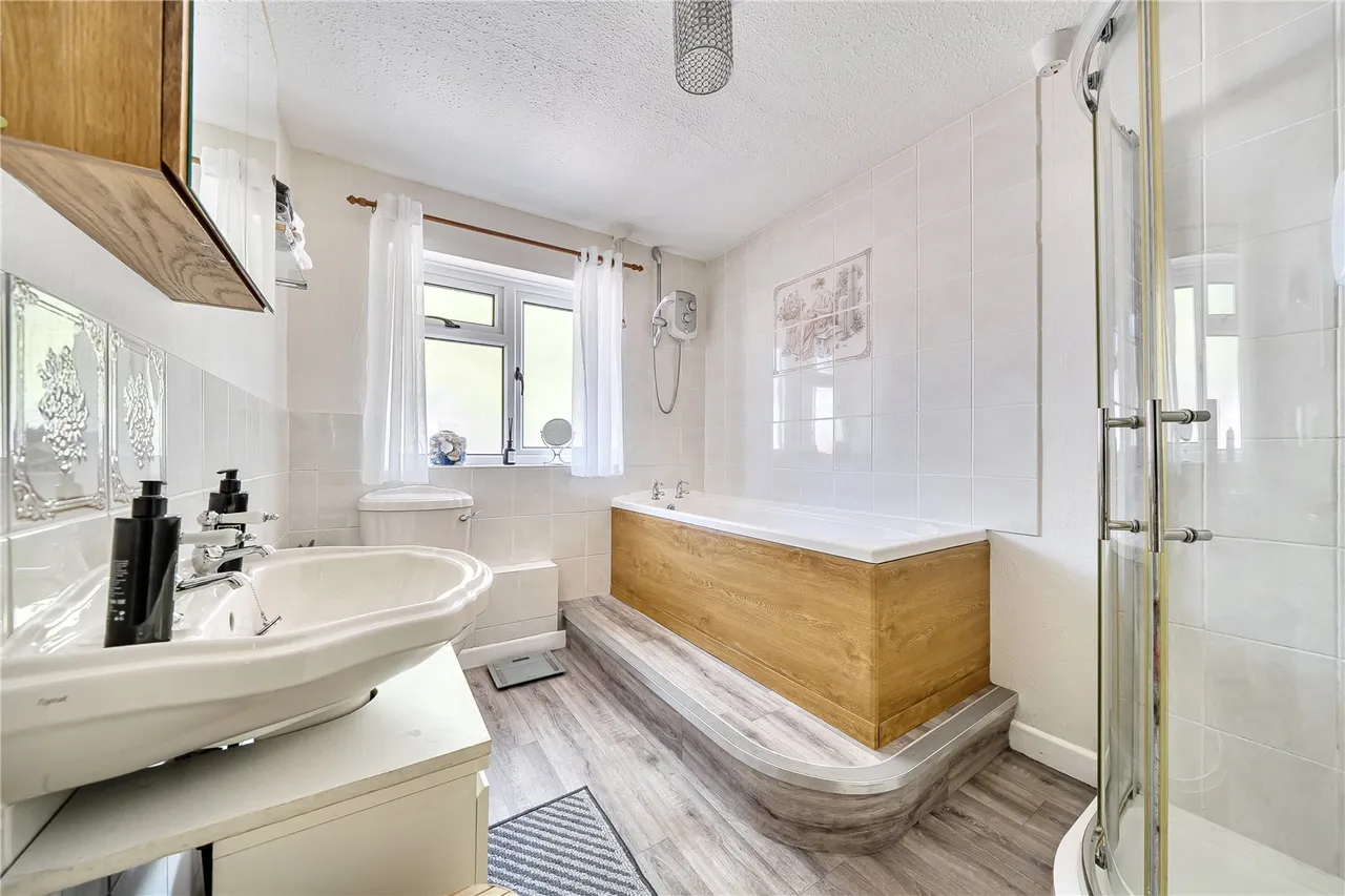 Ringwood Road, Three Legged Cross, Wimborne, Dorset, BH21 6QY, photo 13