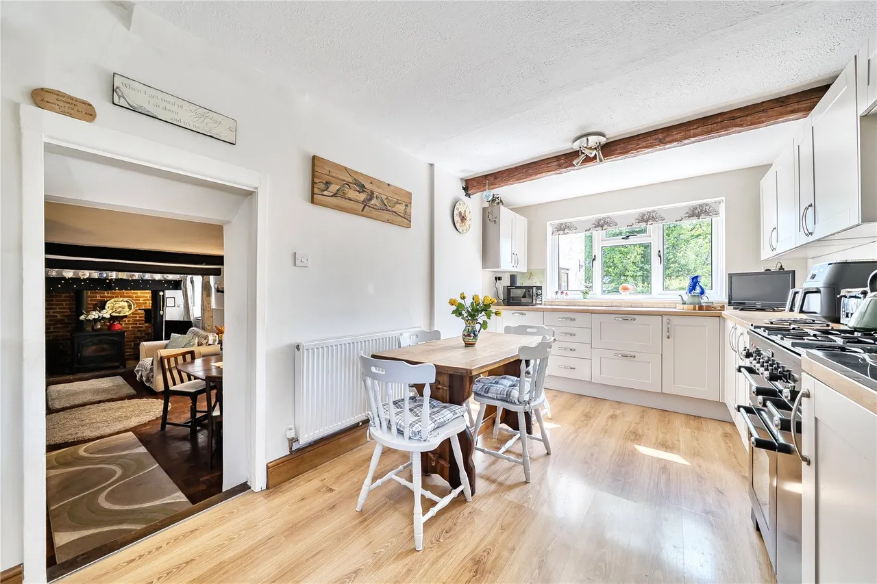 Ringwood Road, Three Legged Cross, Wimborne, Dorset, BH21 6QY, photo 4
