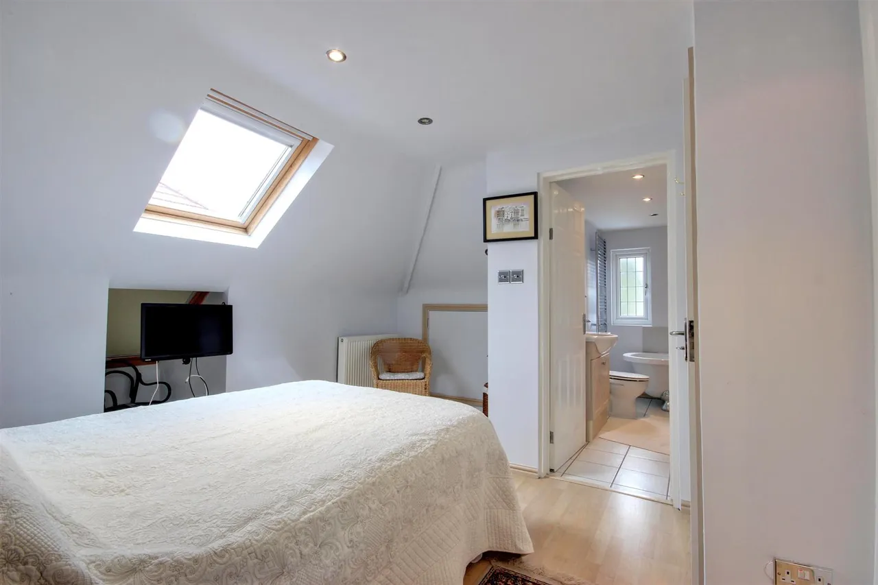 Windsor Close, Cottingham, photo 5
