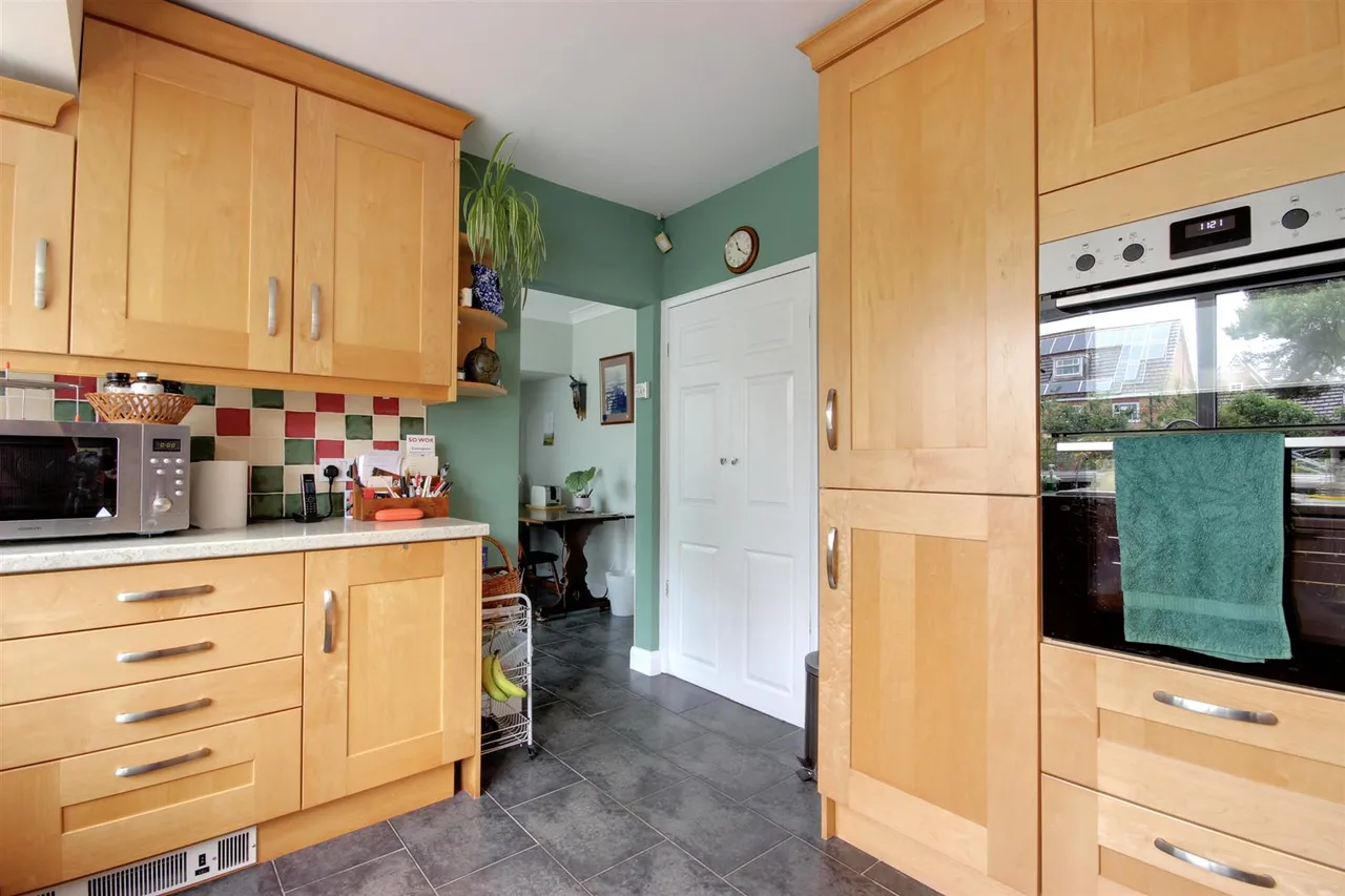 Windsor Close, Cottingham, photo 13