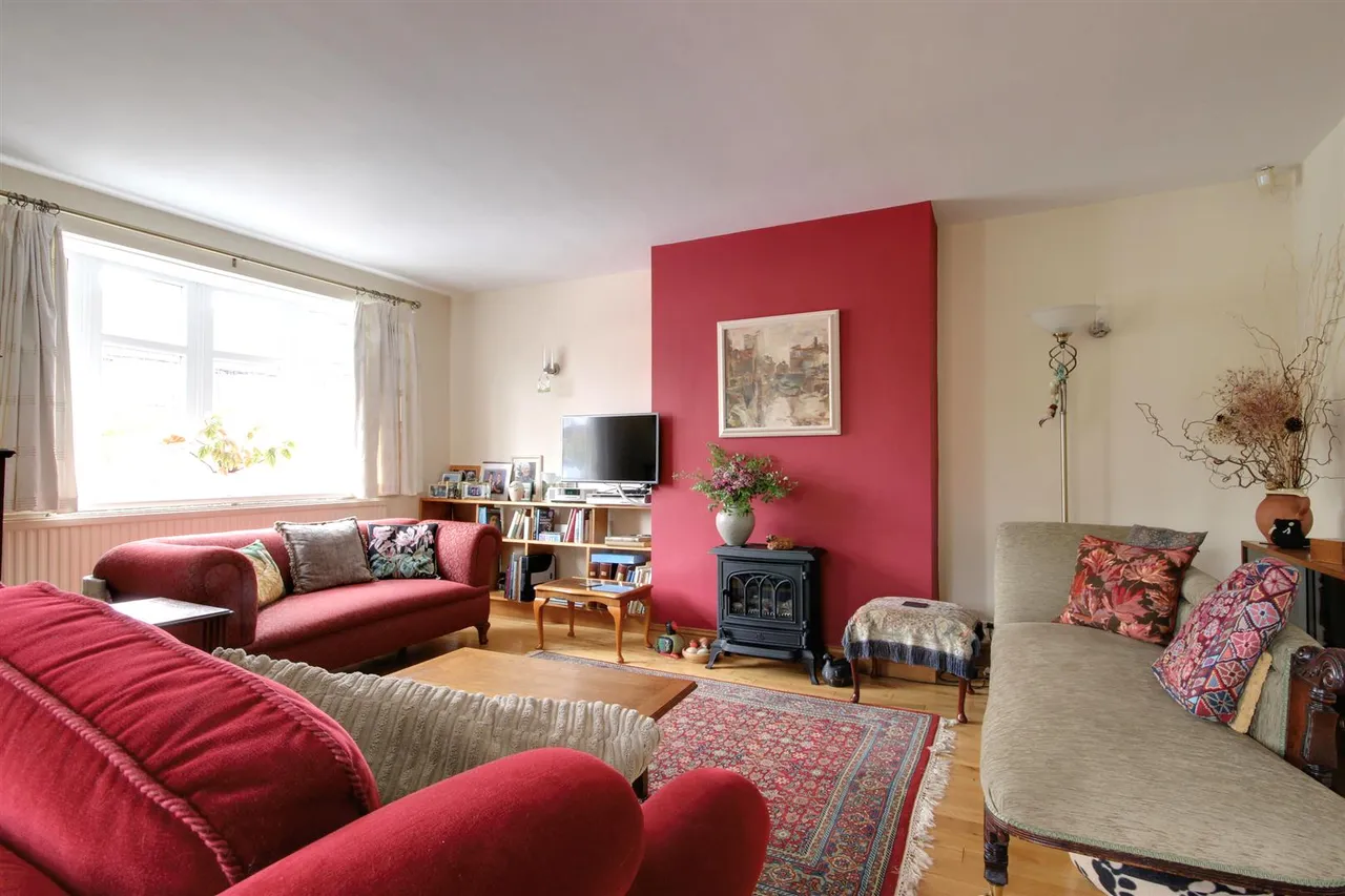 Windsor Close, Cottingham, photo 2