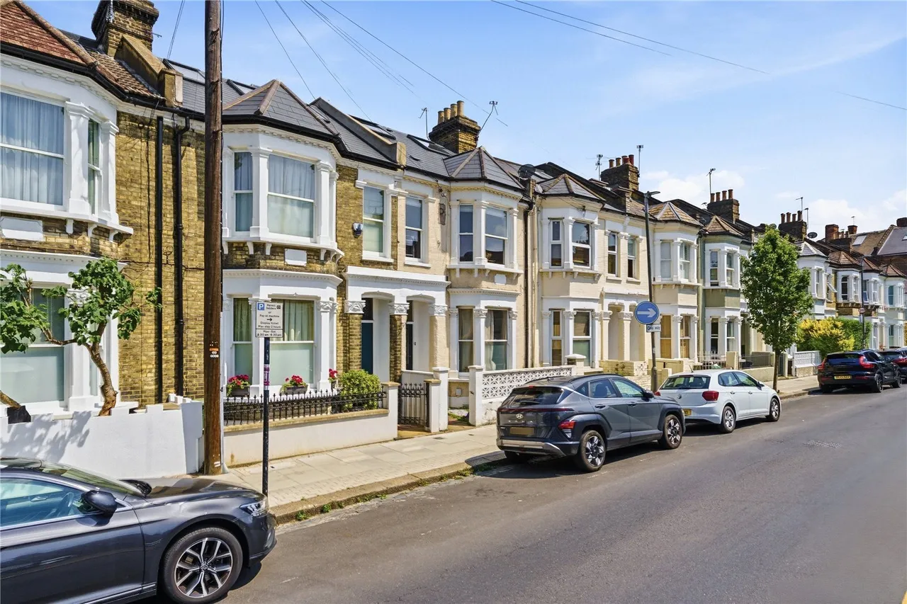 Eccles Road, London, SW11, photo 10