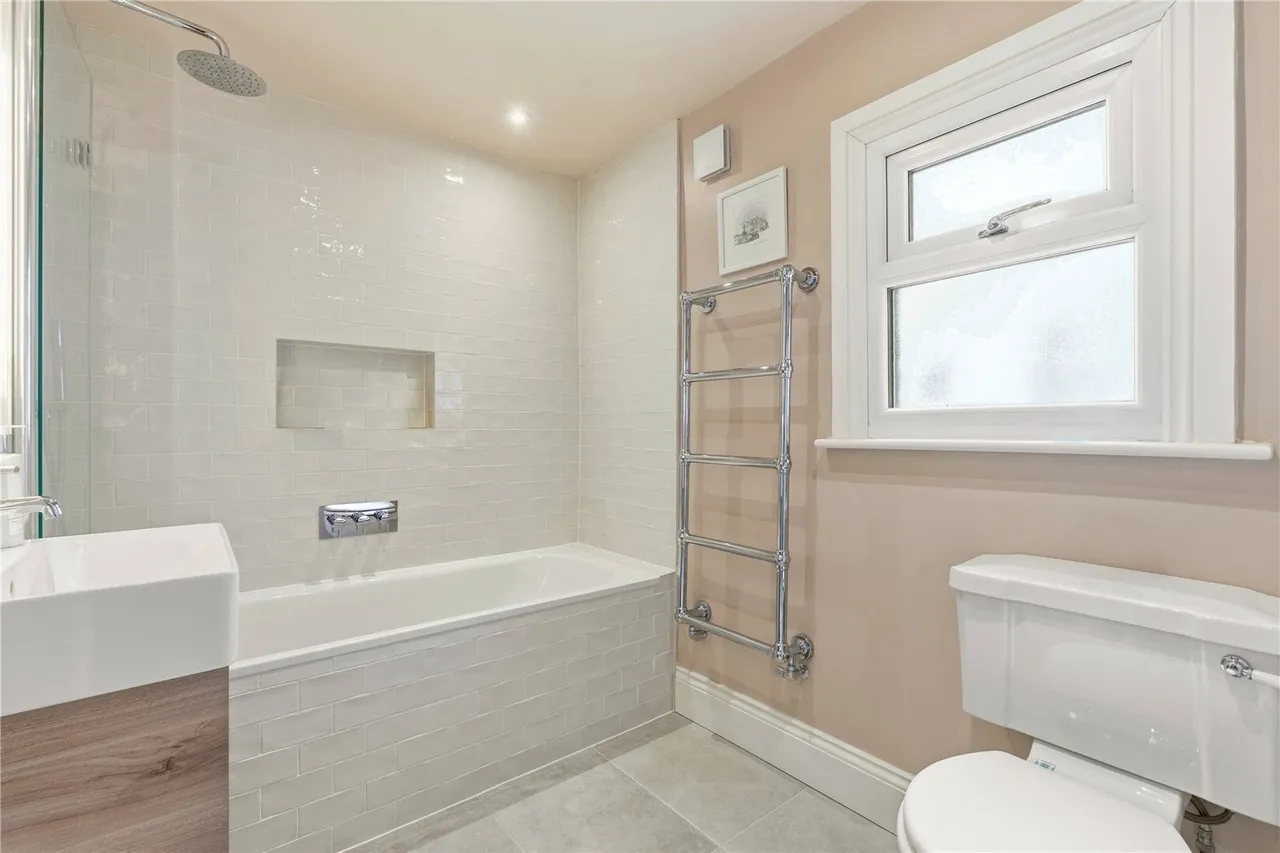 Eccles Road, London, SW11, photo 8
