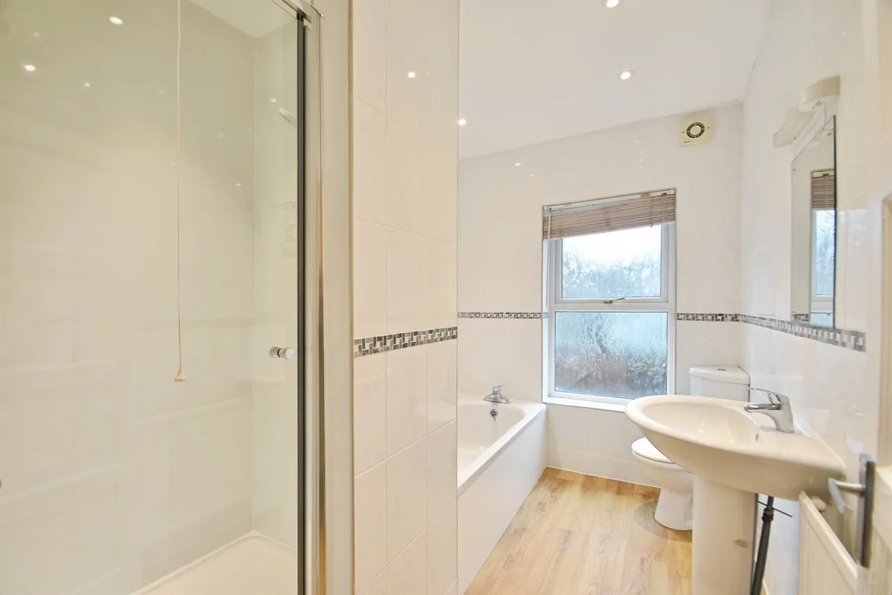 King Edwards Drive, Harrogate, photo 5
