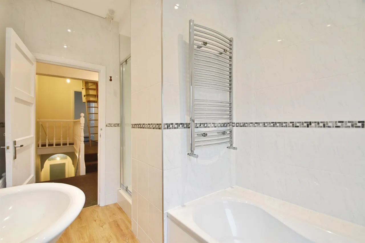 King Edwards Drive, Harrogate, photo 9