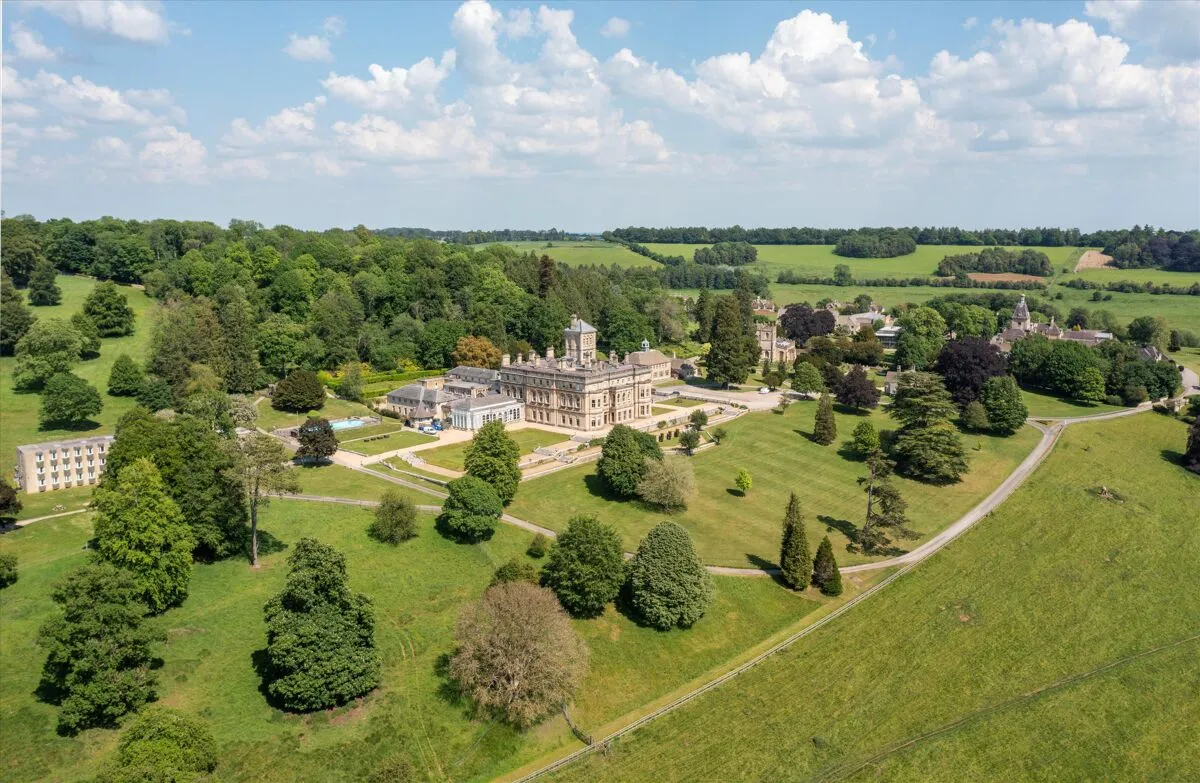 institutional for sale, Rendcomb Park, GL7