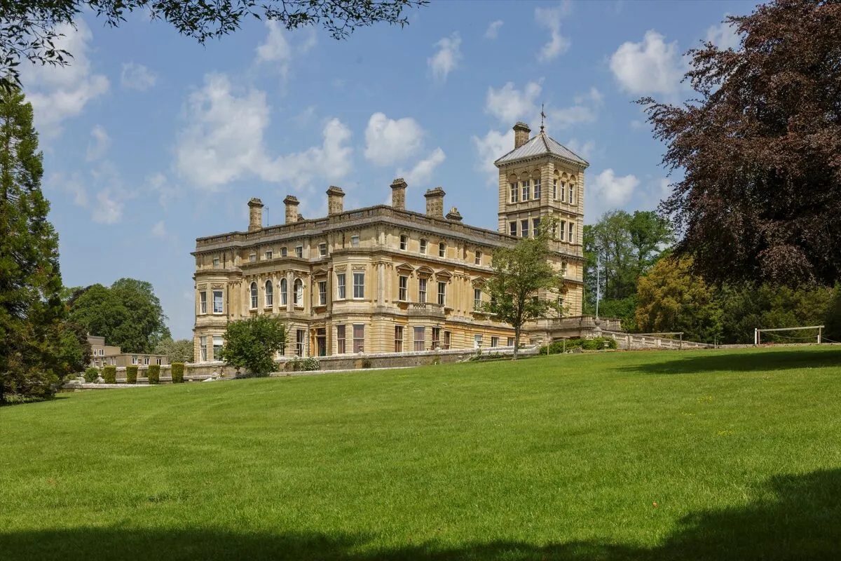 Rendcomb Park, GL7, photo 2