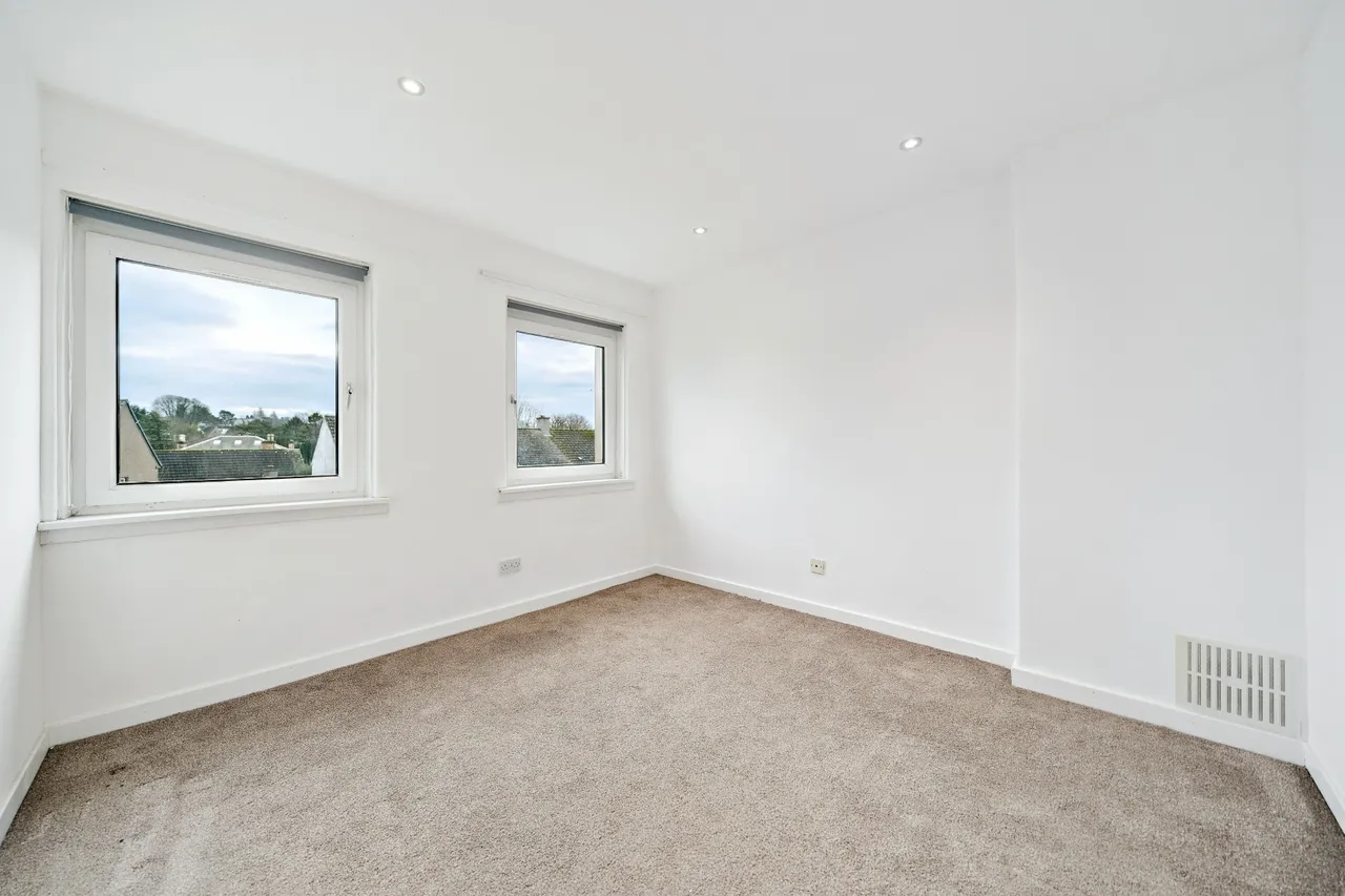 Stuart Road, Carmunnock, G76, photo 10