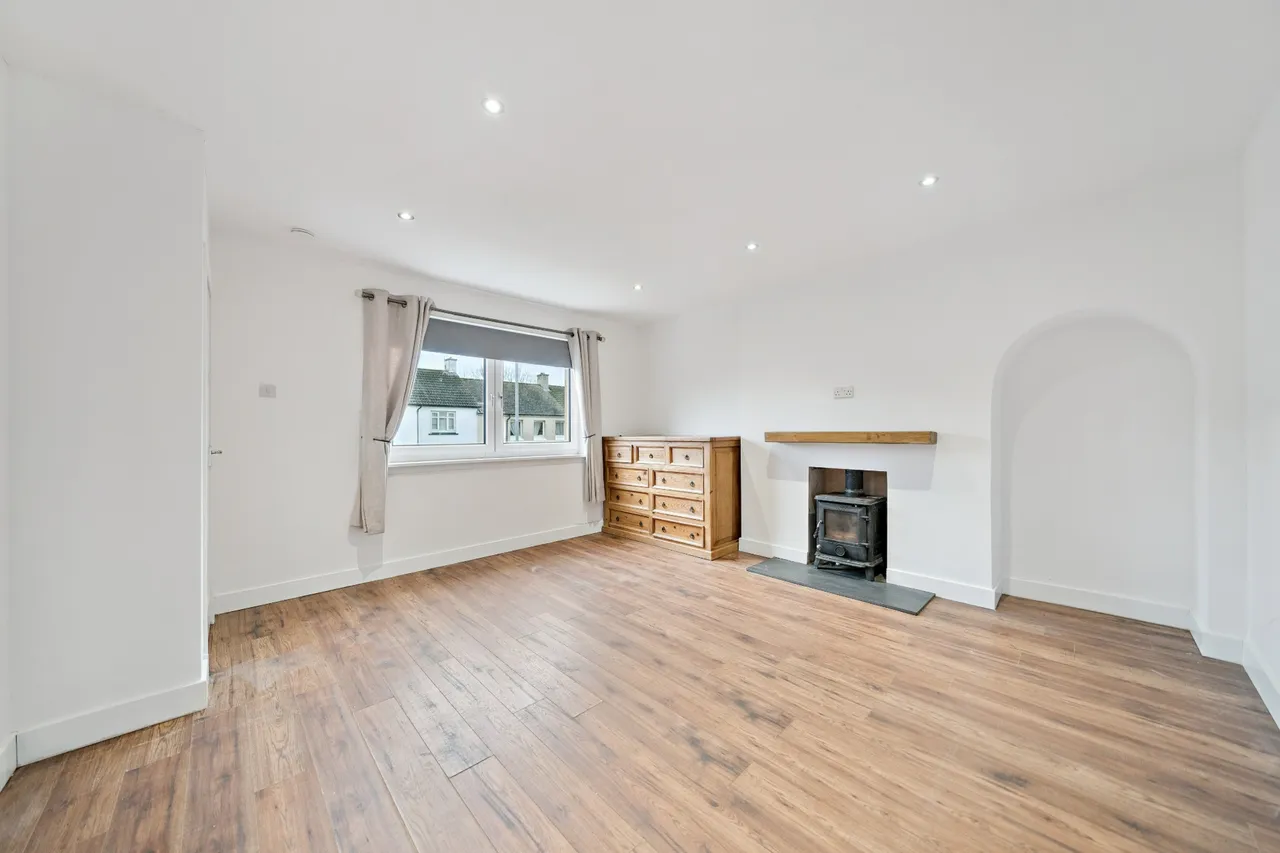 Stuart Road, Carmunnock, G76, photo 2