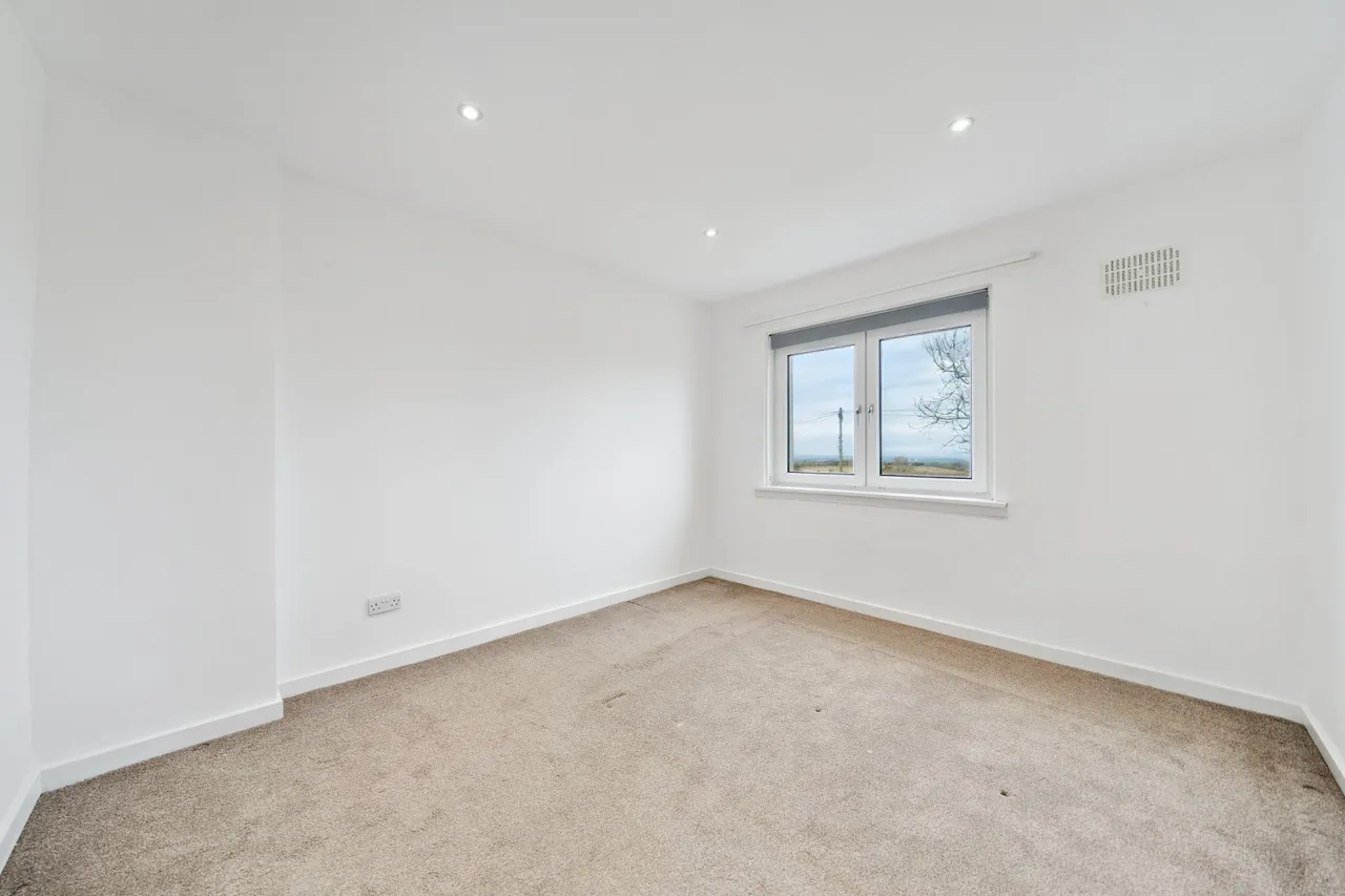 Stuart Road, Carmunnock, G76, photo 8